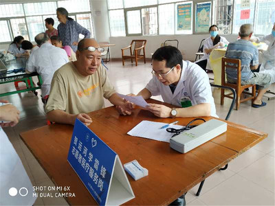 健康管理科深入社區(qū)，貼心服務(wù)守護(hù)村民健康